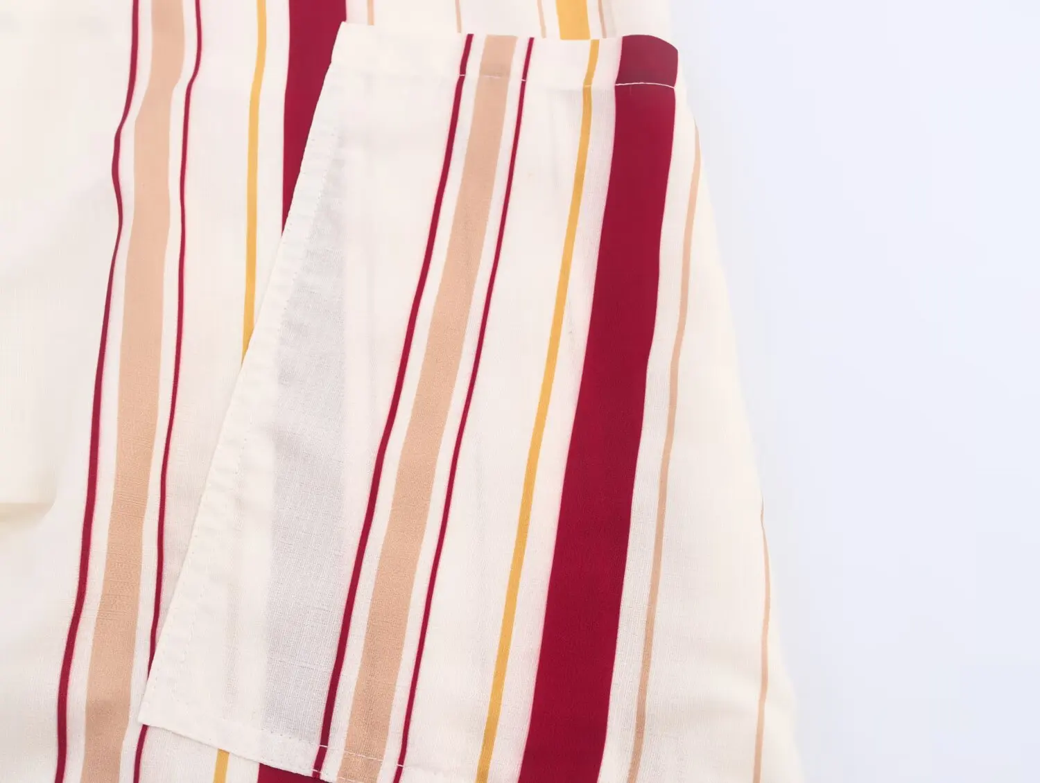 Bsk & tref2025 outono feminino nova cor contrastante listrado gola alta camisa de manga comprida + bolso grande listrado calças de perna larga