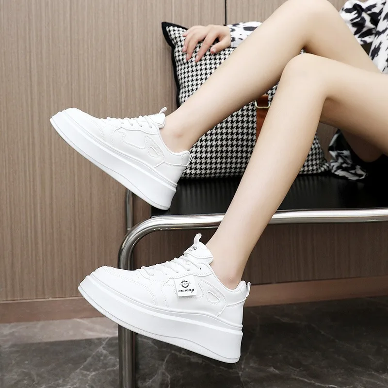 Chunky Women Vulcanized Shoes Spring New Comfortable All-match Sneakers Small White Shoes Female Lace-up Platform Running Shoes