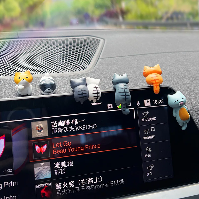 

6-piece set Cute Cartoon Back view cat car ornament display screen decoration cute cartoon healing series car center console