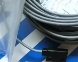 

New original sensor photoelectric switch SH-21 SH21D / P