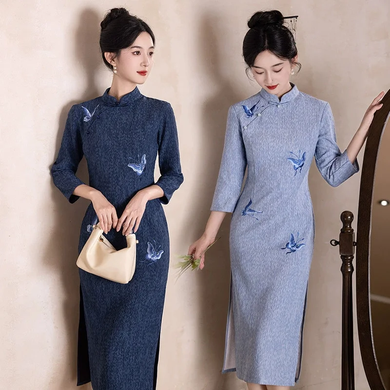 

Жемчужное платье Cheongsam с длинными рукавами и вышивкой бабочки в национальном стиле для девочек, тонкое темпераментное платье, осень/зима 2021, Qipao