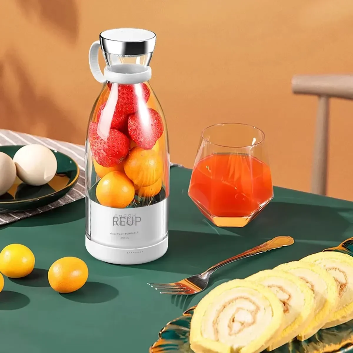 

1 Electric Juicer Machine Mini Portable Blender Mixer Smoothie Cup Fresh Juice Blender Soy Milk Maker Vegetable Orange Juicer