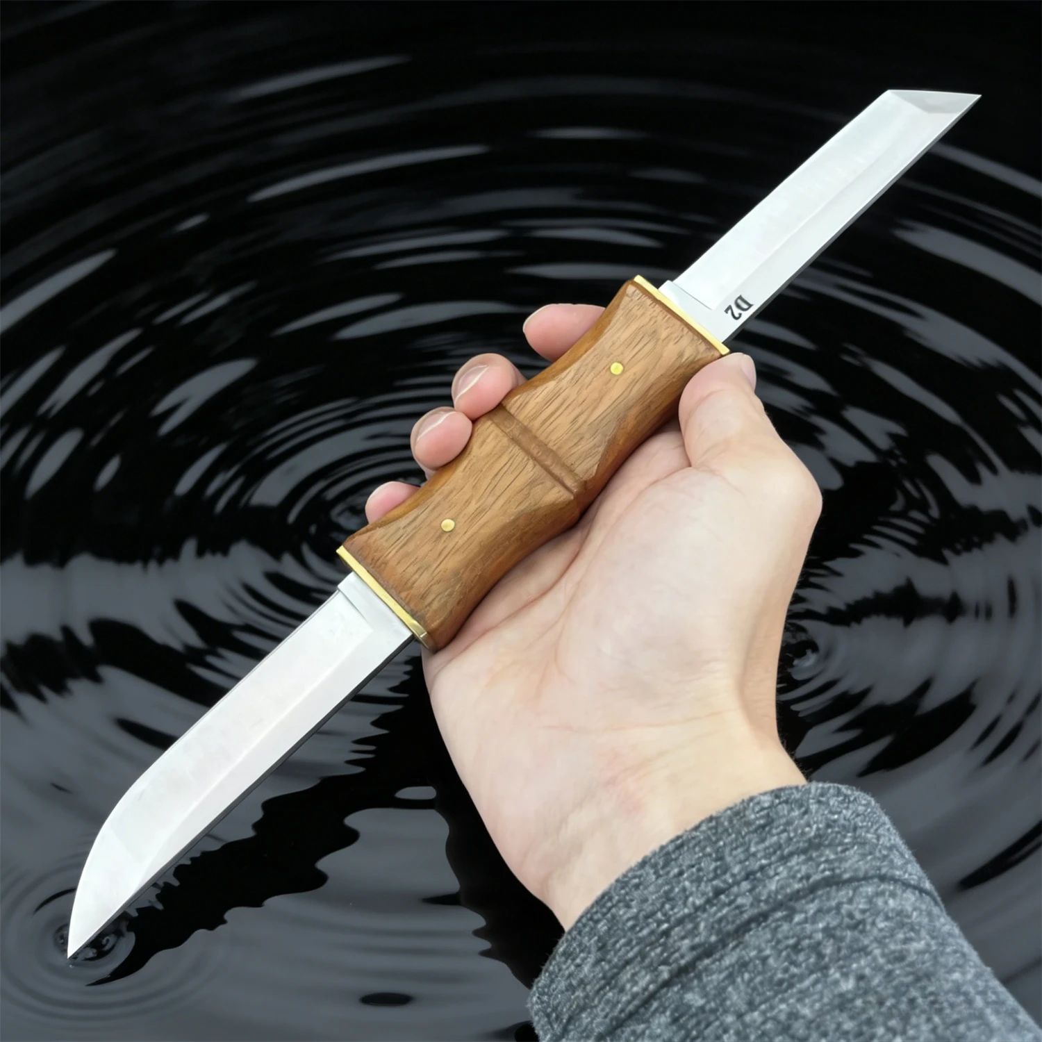 

D2 Steel Outdoor Fixed Blade Knife, Premium Rosewood Handle, Heavy-Duty Construction for Camping and Bushcraft Use