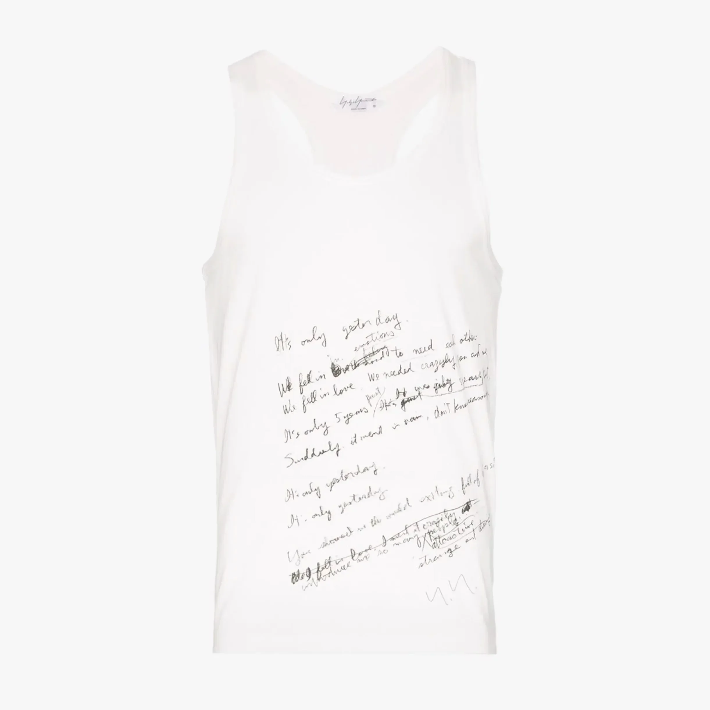 تقوم YOJI OOAK SUPIMA PIMA بتفكيك تي شيرت من القطن المصري بأكمام قصيرة غير منتظمة