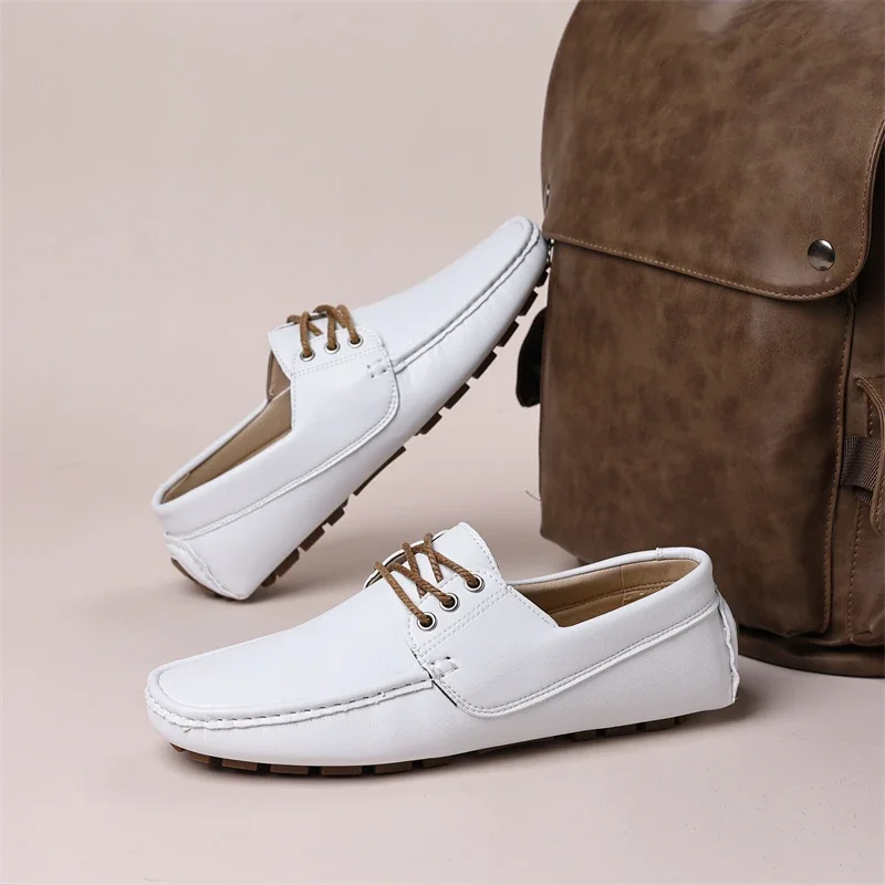 

Модные белые мужские лоферы больших размеров (до 46), удобные кожаные повседневные туфли для мужчин, легкие нескользящие мокасины для вождения