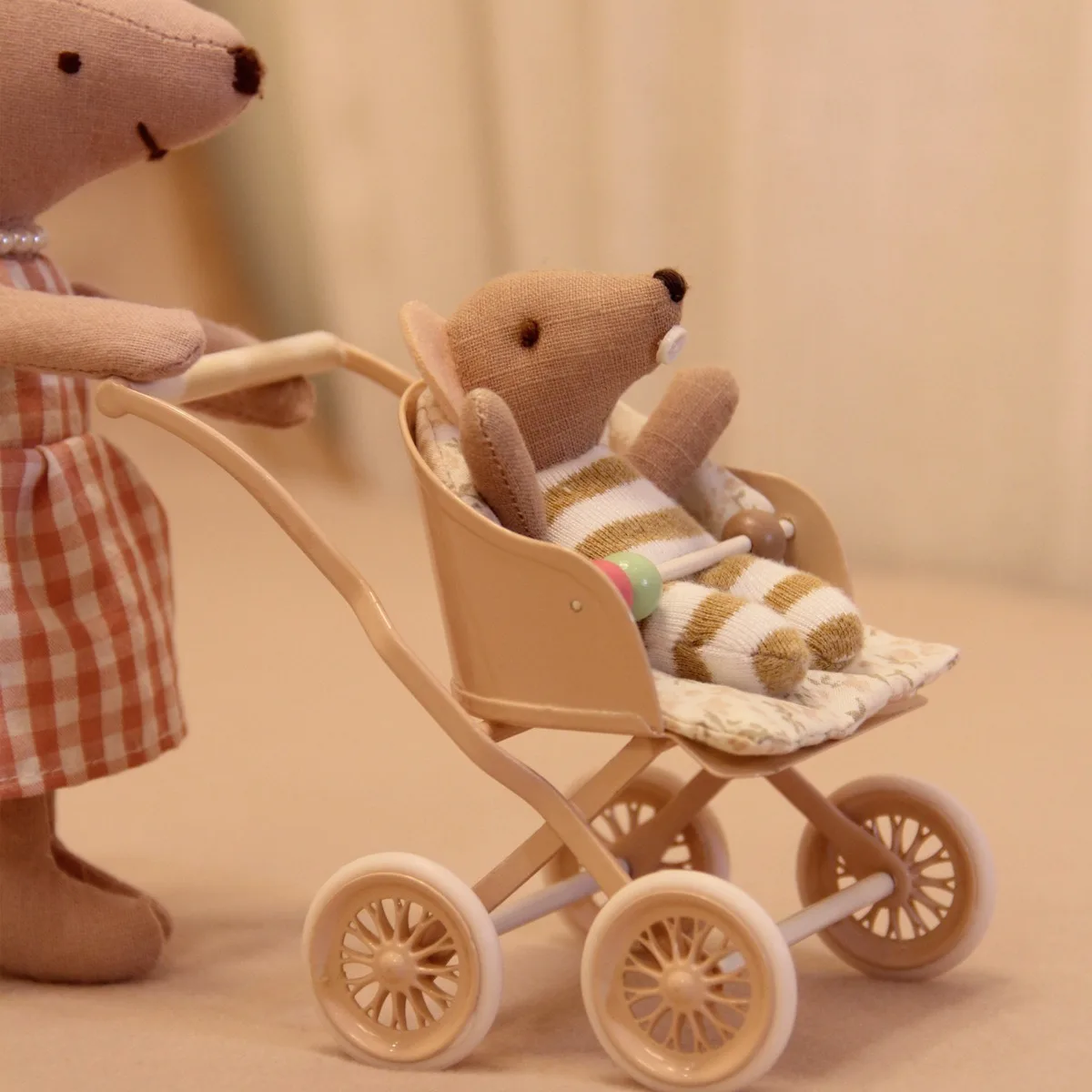 Miniature Metal Stroller 1:12 Scale Realistic Baby Pushchair for Dollhouse  Miniature Scene Children\'s Toy Model For BJD Doll