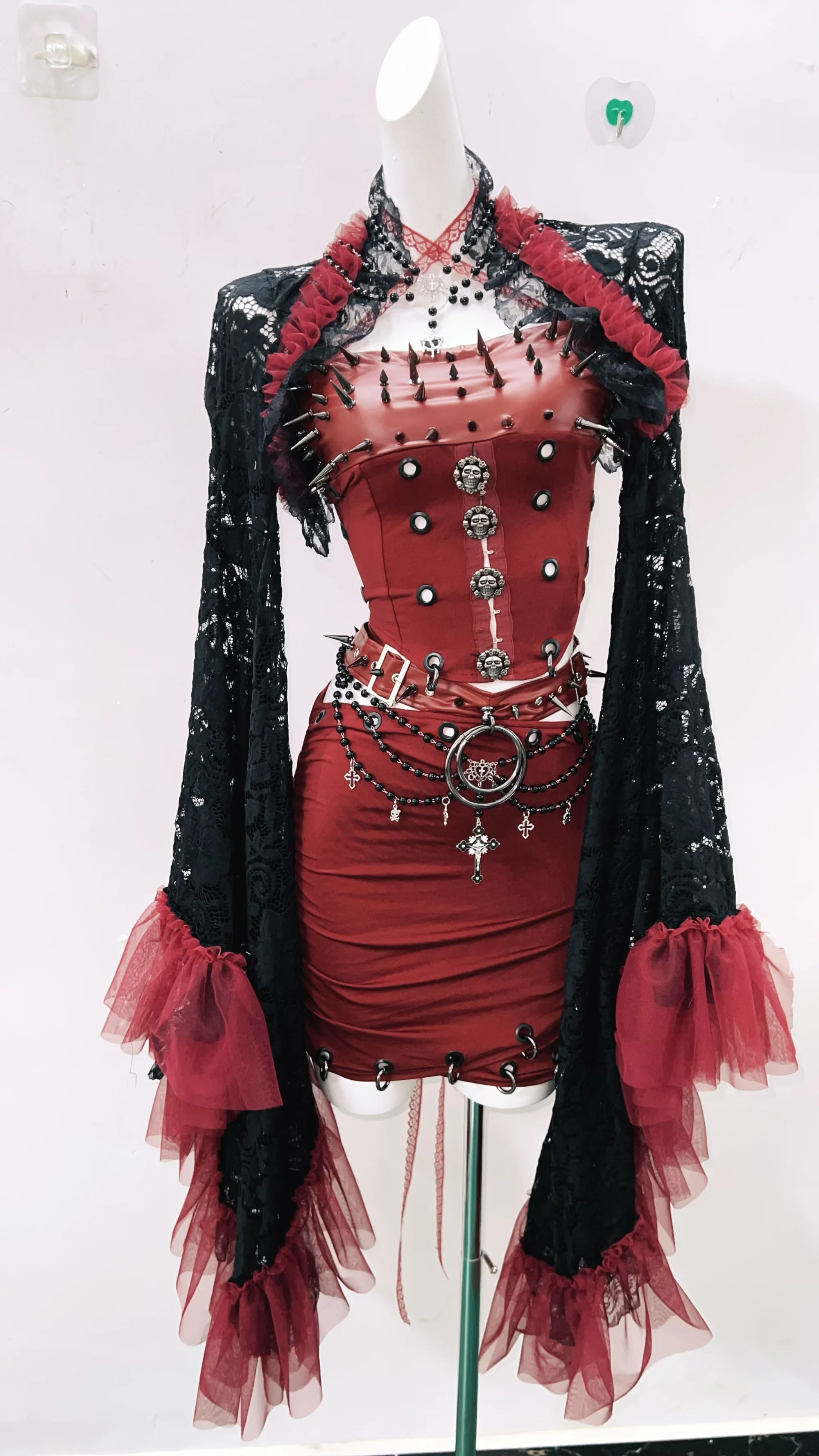 القوطية تانك القمم الشرير تانك القمم الملابس المحاصيل الأعلى الملابس القوطية y2k أعلى الجمجمة قمم خمر y2k الأزياء الجنية الجرونج