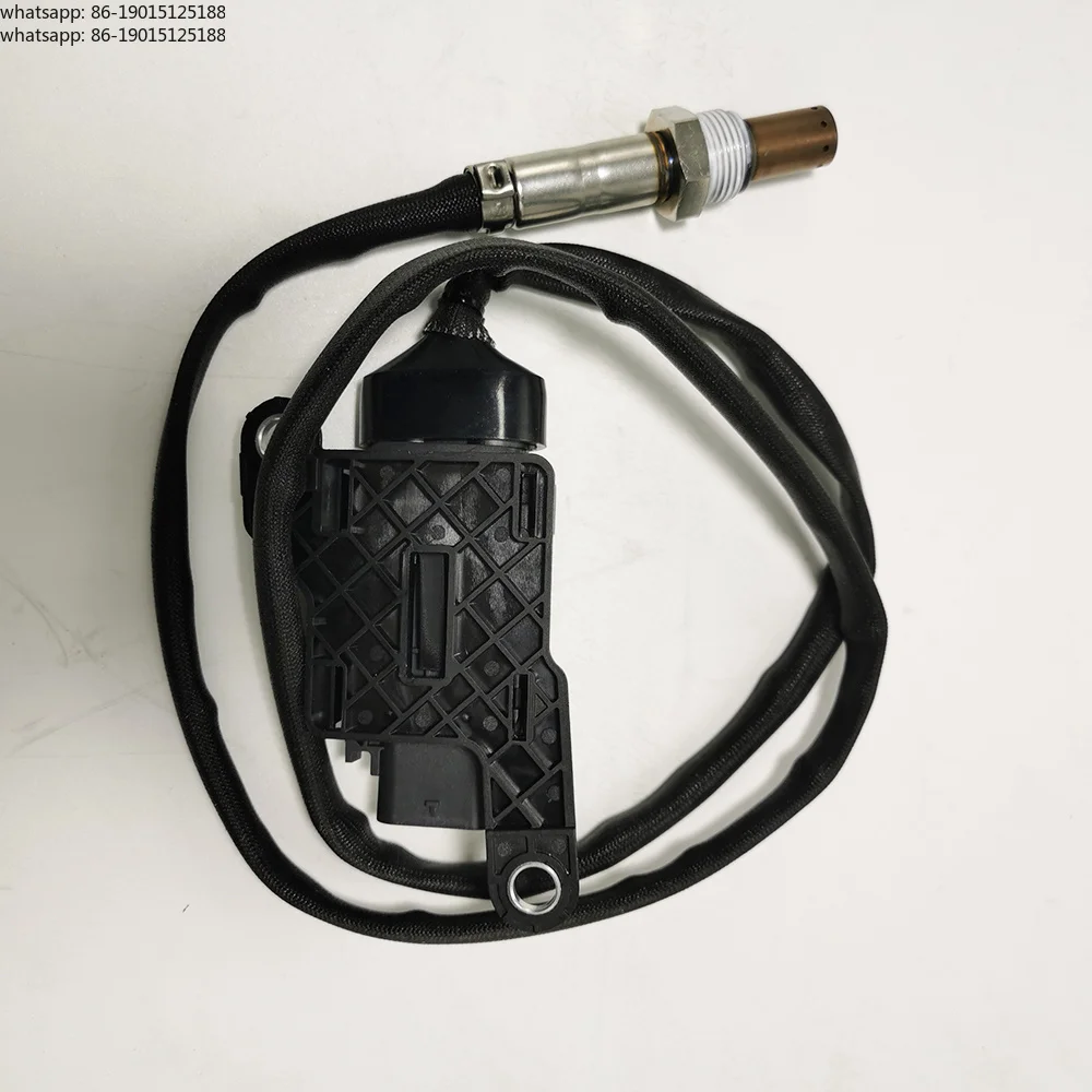 High quality New For 0281006556 13628580410 is applicable to NOx sensor