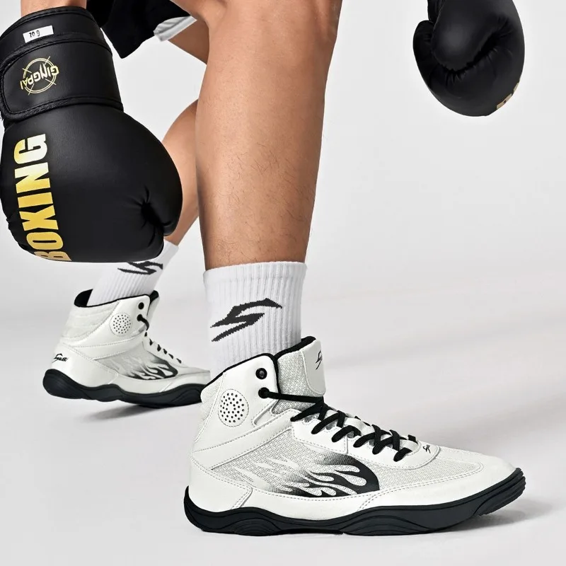 2026 New Trend Wrestling Shoe for Men Non-Slip Boxing Sneakers for Men Wearable Boxing Fighting Boots Lacing Sports Shoe Mans