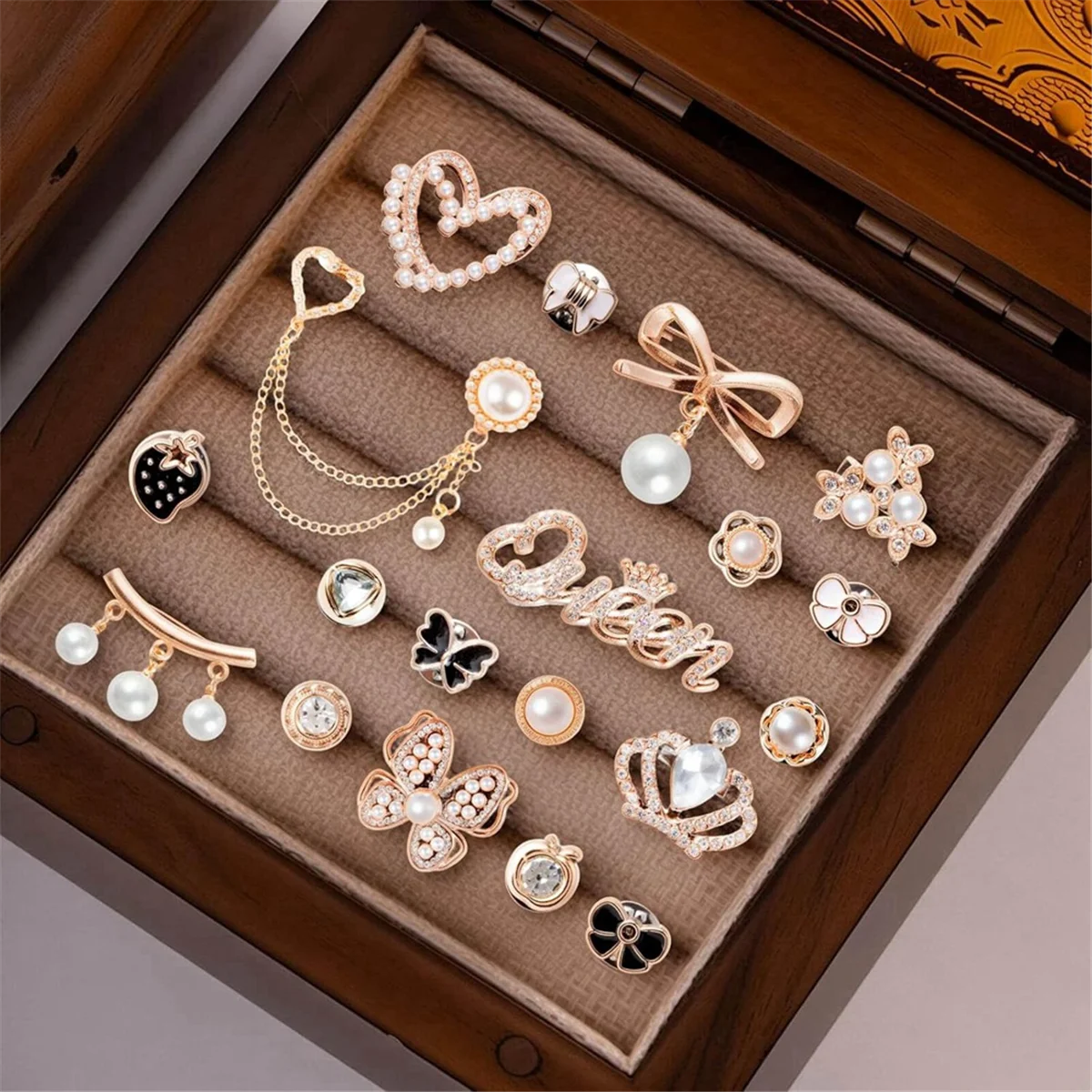 A03R 80pcs Socks Charms Kit, Brooches and Pins for Women,Shoe Charms,Junk Charms for Socks,Shoe Charms for Sneakers, Charms