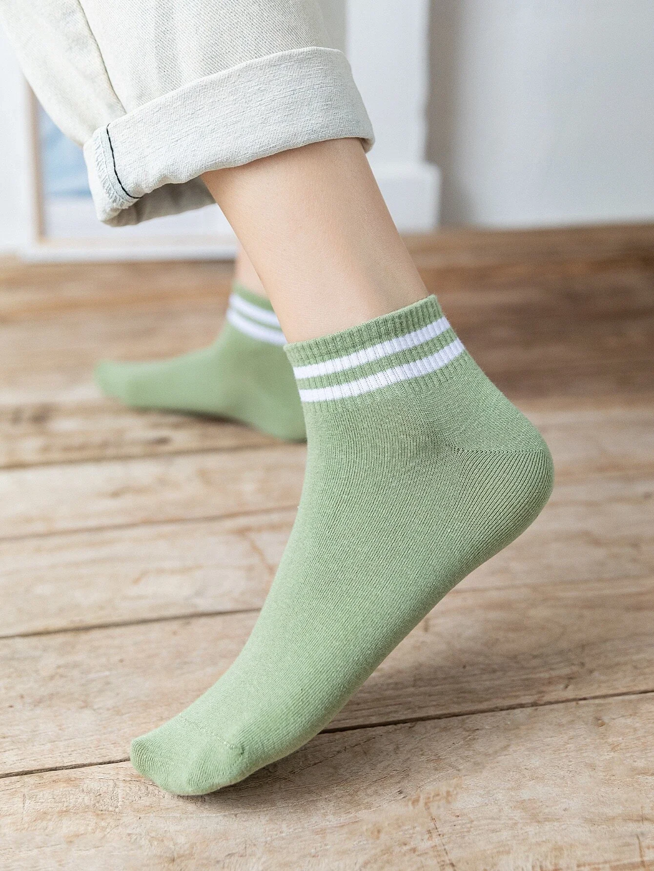 10 pares de meias listradas no tornozelo