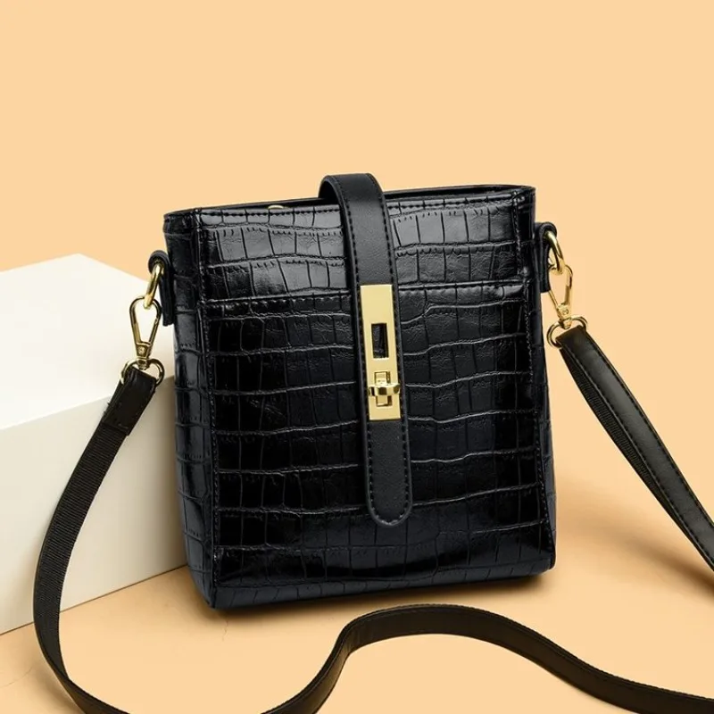 Fashionable Vintage Leather Tote Bag Women Handbag Designer Crossbody Shoulder Purse Elegant Diaper Bag