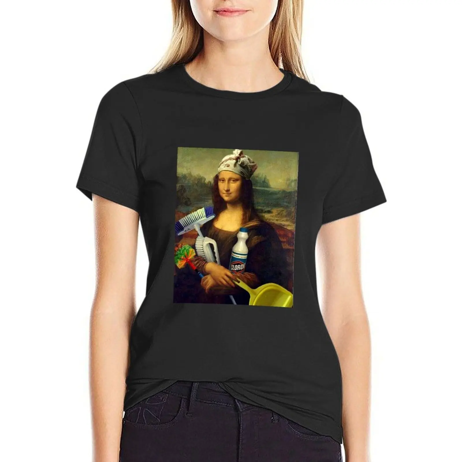 

Funny Mona Lisa (Cleaner) - holding cleaning tools - Funny T-Shirt hippie clothes funnys Women t shirt