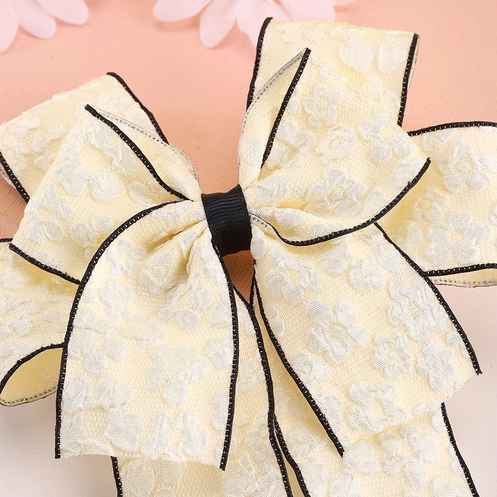 レースの花のヘアクリップ,大きな蝶ネクタイ,ヘアアクセサリー,黒と白,1個