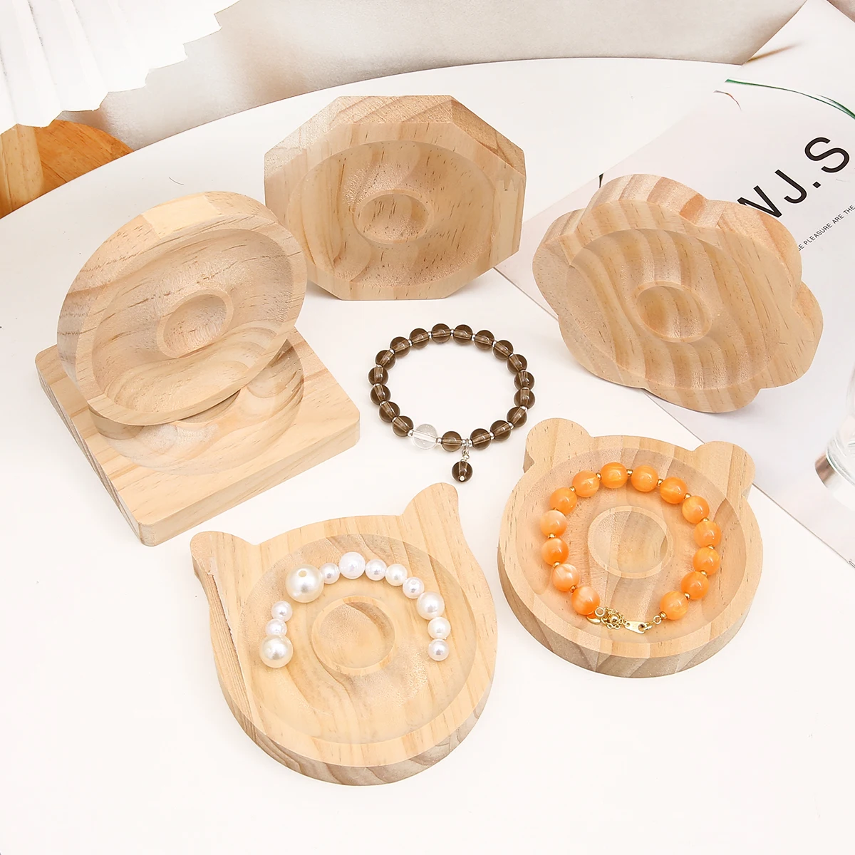 Stand Pajangan Gelang Desain M - Jewelry Making Table ulasan dan harga