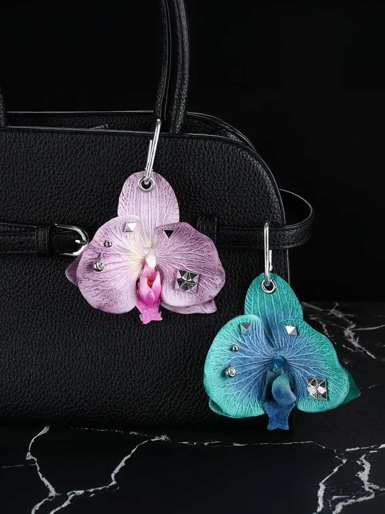 الإبداعية فراشة السحلية محاكاة زهرة المفاتيح قلادة حقيبة الظهر الشنق الديكور الهدايا