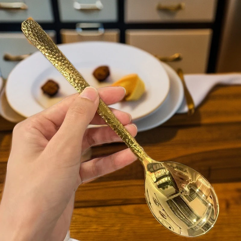 Cuillère ronde en acier inoxydable, filet rouge doré, manche long, cuillères à dessert en remuant pour accessoires de cuisine, gadgets