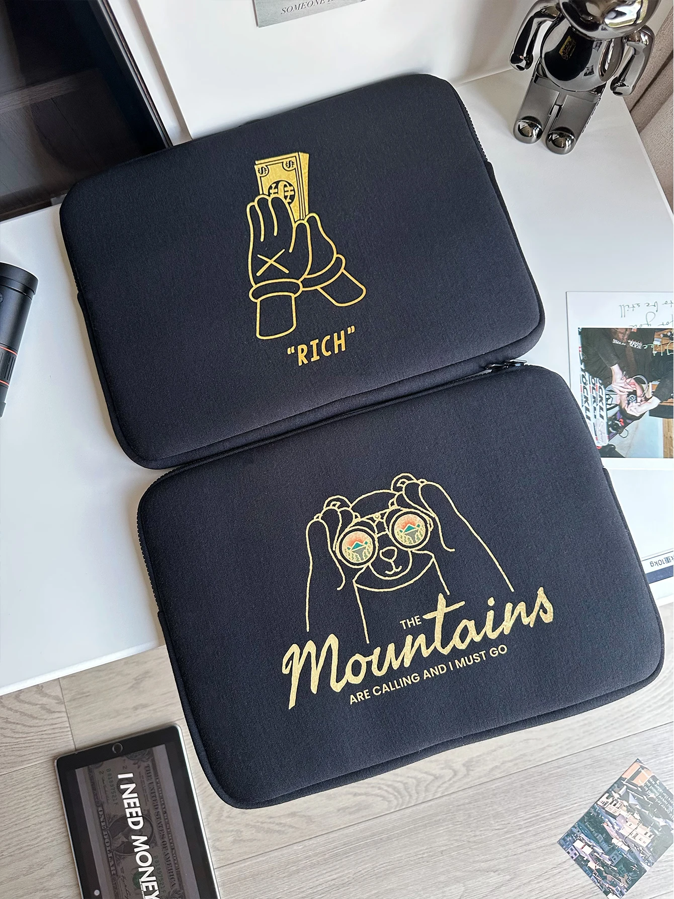 Counting Money Vs Mountaineering Bear Black Laptop Sleeve Bag 10-11/13-14/ 15-15.6inch Compatible with Ipad, Hp, Dell, and MacBook Air/Pro/Neo Men's Anti-Drop Protective Case