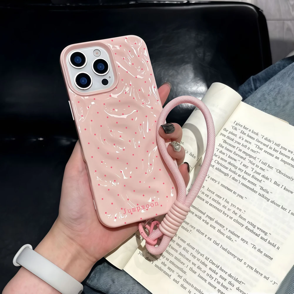 Modische Polka-Dots-Silikon-Handyhülle mit Faltenoptik für iPhone 17 15 13 11 12 14 16 17 Pro Max 14 15 Plus 17Air mit Lanyard-Abdeckung – Detail 3