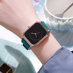 Uhr für Frauen weibliche Nische High-End und modische minimalist ische Silikon armband für Damen uhr Student Style Mode Uhr