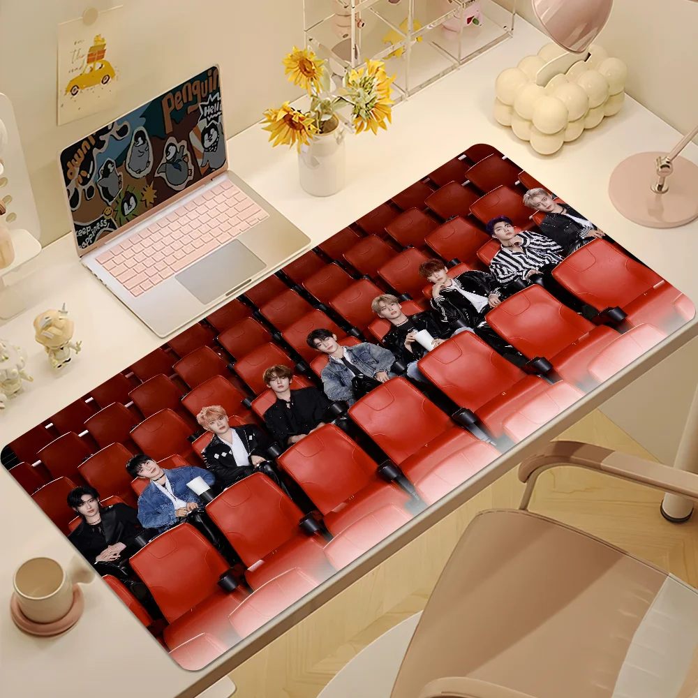 Hot Kpop ZEROBASEONE Cinema Paradise Mouse Pad accessori da gioco Protector Office Laptop Gamer Cabinet antiscivolo