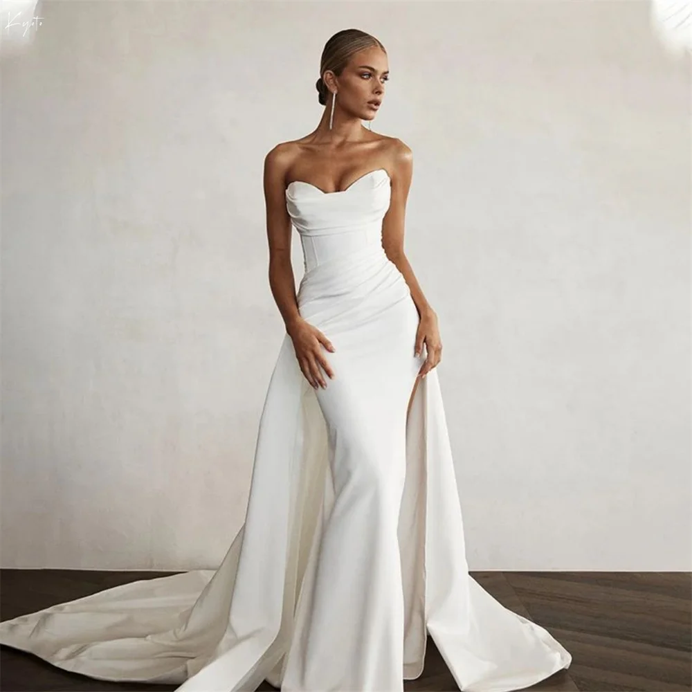 

Kyoto Strapless Scalloped Collar Mermaid Wedding Dress White Court Train vestidos de novia Customized Pleated Evening Dresses