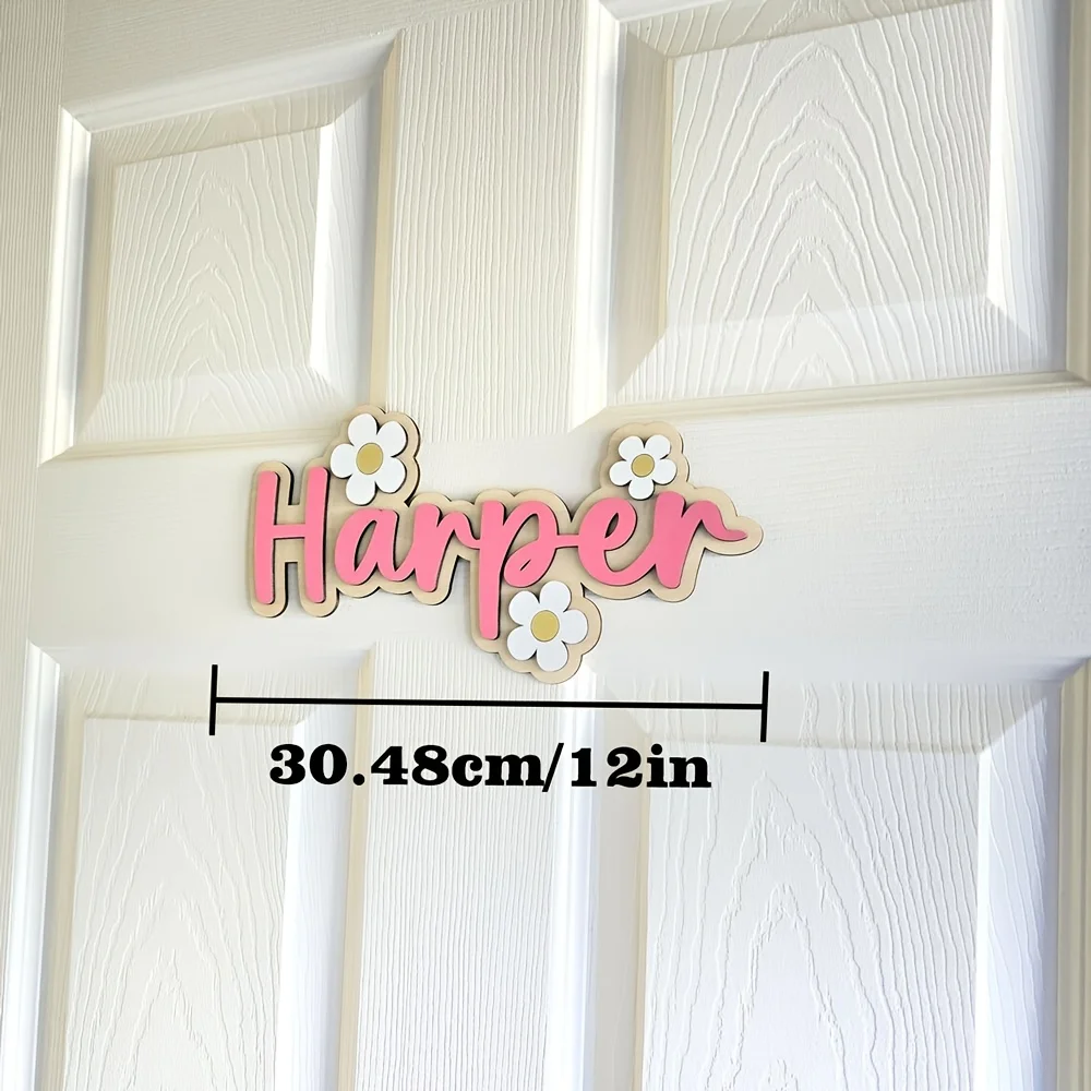 علامة اسم خشبية مخصصة بتصميم ديزي - حروف أرجوانية "هاربر" مخصصة وزخرفة زهور، مناسبة لبيبي رو #4