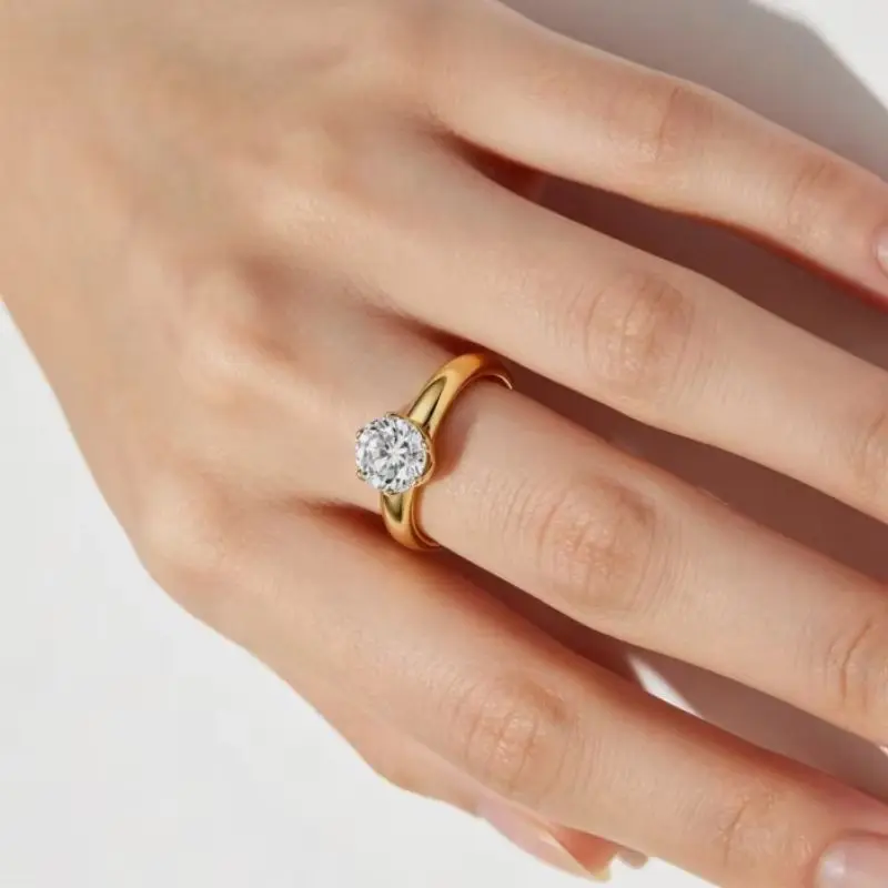 

Unisex Luxury Stainless Steel Zirconia Ring Classic Wedding Engagement Ring for Men And Women Spring New Exquisite Jewelry