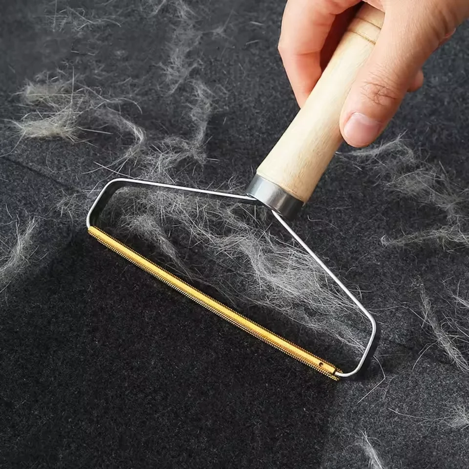 Portable Hair Remover Pet Lint Remover Brush Carpet Wool Coat Clothes Lint Pellet Manual Shaver Removal Scraper Cleaning Tool
