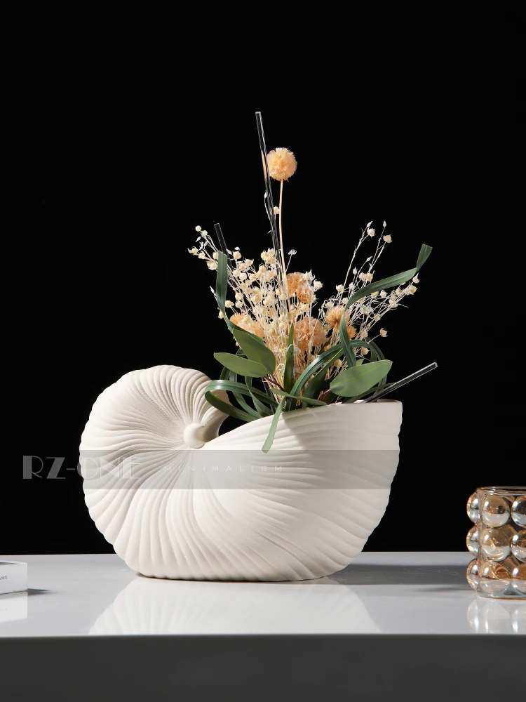 Ceramic shell nautilus vase high-end living room coffee table vase