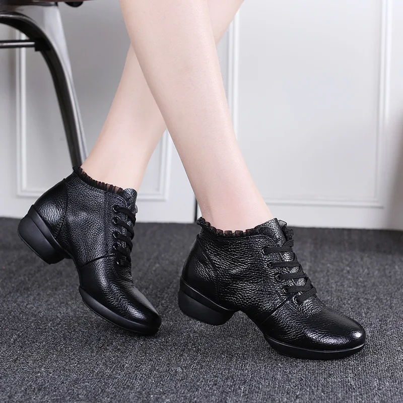 

Women's Genuine Leather Boots Shoes Lace Up Ankle Boots Platform Boots Ruffle Trim Soft Sole Low Heel Modern Dance Shoes Women
