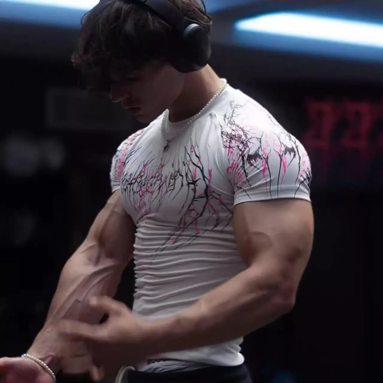 

Готическая быстросохнущая компрессионная облегающая мужская и женская одежда для фитнеса средней длины, универсальная футболка с короткими рукавами, топ