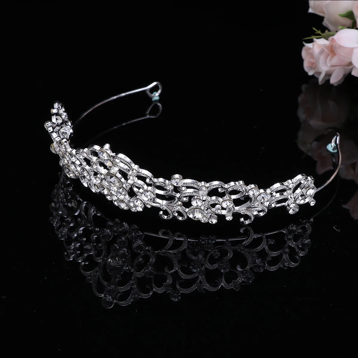 

1pc Hollow Alloy Rhinestone Crown Wedding Tiara Prom Party Hair Accessory Bride Crown Decorative Hairpiece For Women Retro Style