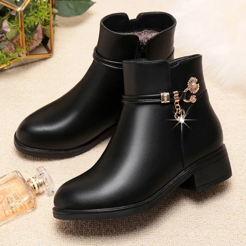 Soft Leather Mom Shoe 2024 Spring Winter with/Without Plush Warm Women Snow Boots Soft Sole Med Heel Short Boot Black