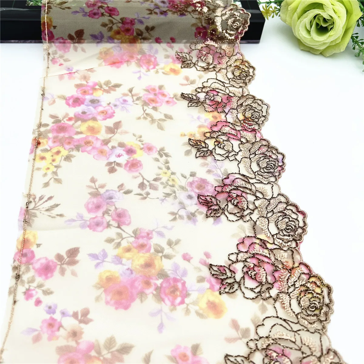 3y/lot W 19cm Pretty Pink Flower With Golden Embroidery Lace Trim For Skirt Hem Underwear Sewing Craft DIY Apparel Fabrics Dress