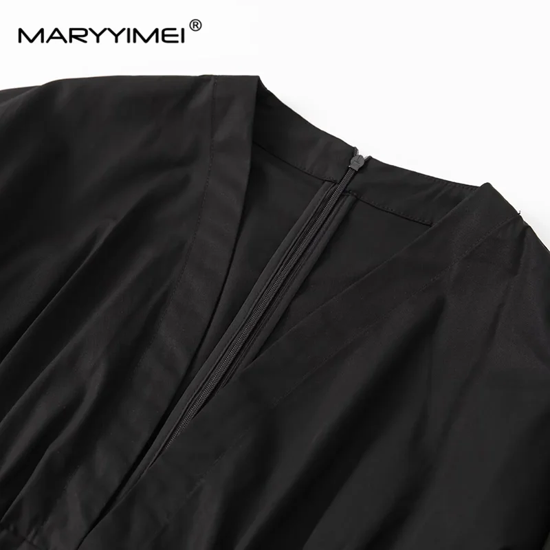 MARYYIMEI Autumn Winter Women\'s Commuter Dress Fashion V-Neck Long-Sleeved High waist Basic Black/White Dresses