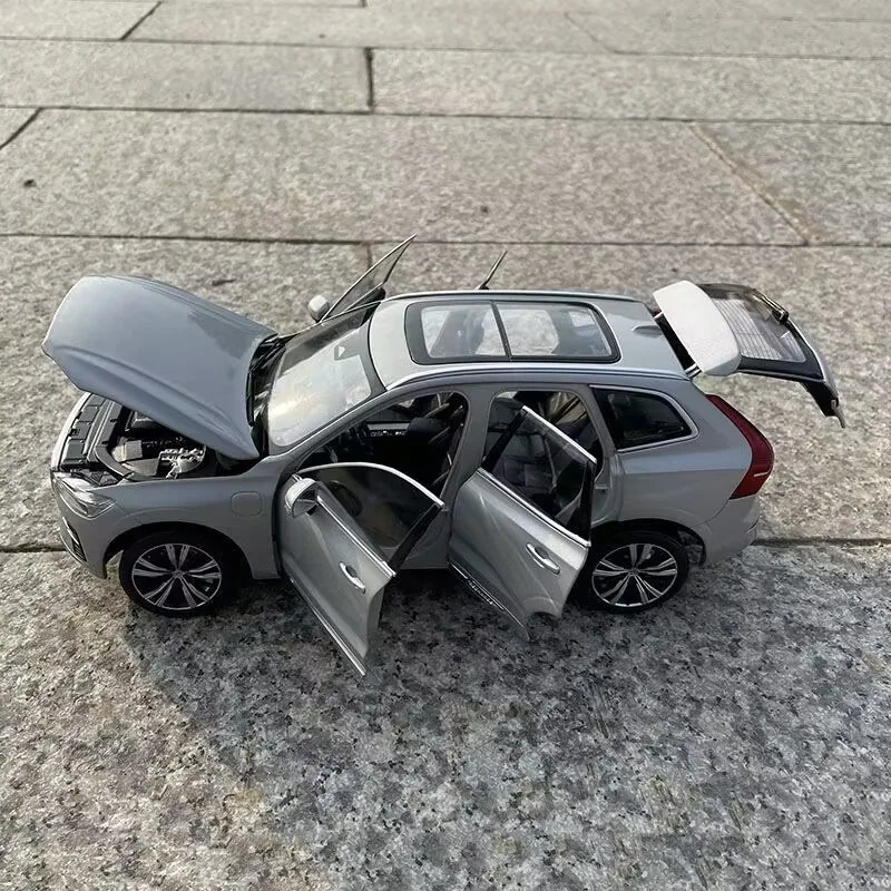 New 1:18 2023 VOLVOs XC60 SUV Alloy Car Model Diecast Metal Toy Vehicle Car Model Simulation Collection Children Gift Decoration