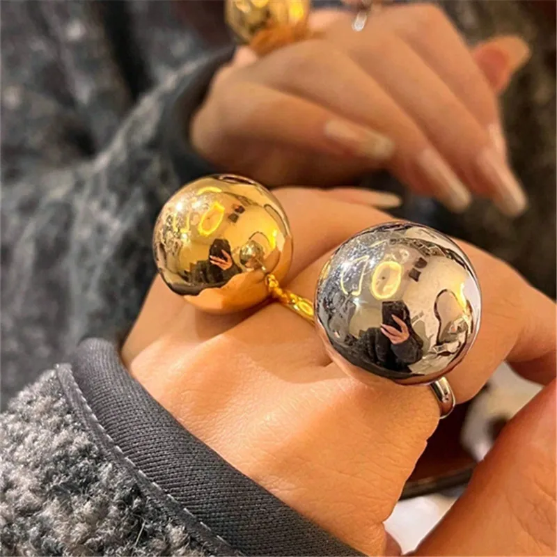 Vintage Large Metal Round Ball Open Adjustable Rings for Women Europe And America Personality Exaggerated Party Trend Jewelry