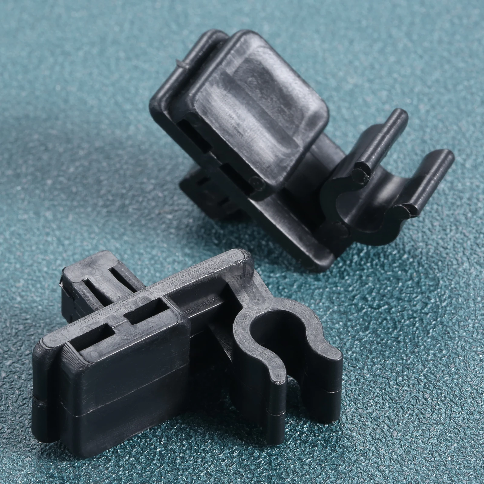 2 Peças de Clipes Plásticos Pretos para Fixação de Haste de Suporte do Capô de Carro para Isuzu TF TFR Trooper Holden Rodeo Chevrolet LUV Vauxhall Brava Peças Automotivas