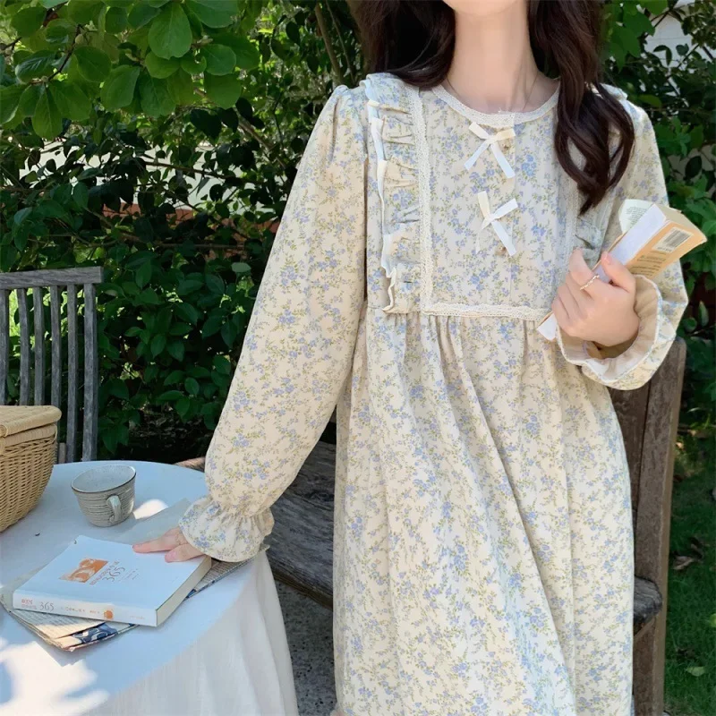 Autumn and Winter Korean Version Pajamas with Floral Patterns Sweet Princess Girl Long Sleeved Dress Nightgown Women's Nightwear