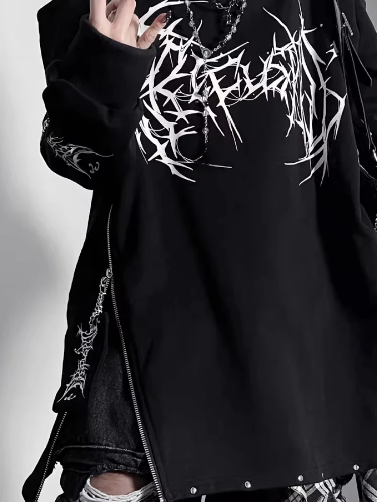 HOUZHOU Y2k Schwarz Goth Grafik Frauen Sweatshirts Punk Harajuku Off Schulter Japanischen Stil Pullover Grunge Ästhetischen Übergroßen
