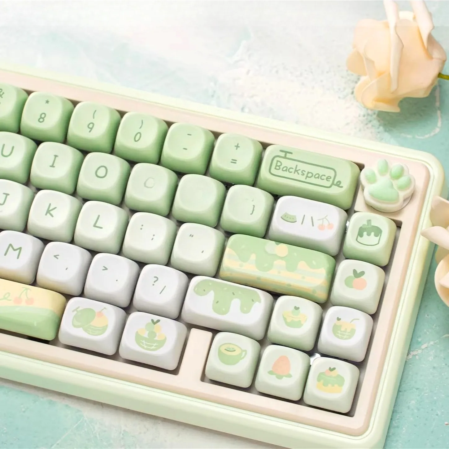 

Cute Melon Milk Green PBT Keycaps MO Profile 114 Keys Round Keycap Set Fit 61/68/75/84/98/108 Mechanical Keyboard
