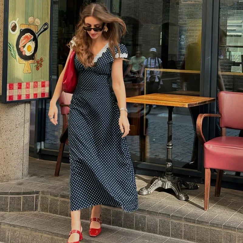 

2025 Elegant Commute Polka Dot Long Dress – Fashionable Lace Contrast V-Neck Waist-Defining Slimming Dress for Vacation