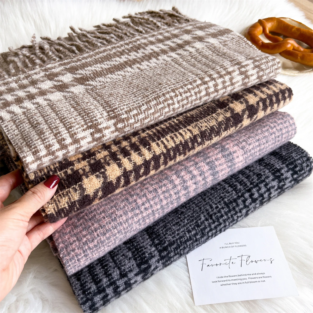 

Luxury Winter Plaid Scarf for Women Men British Style Cashmere Scarves With Tassel Female Winter Warm Neck Scarf Acrylic Shawl