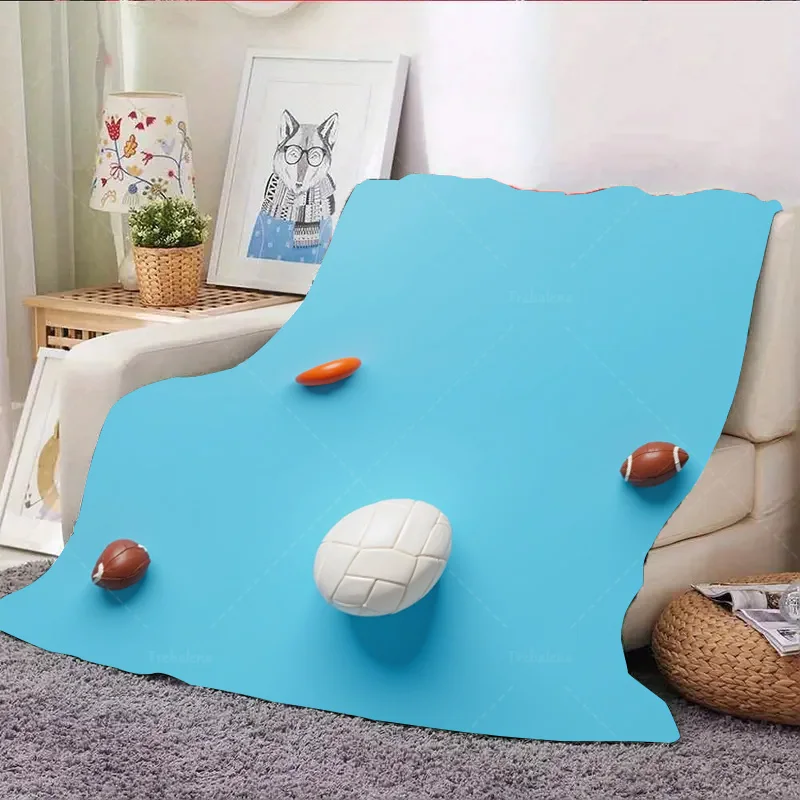 قطعة واحدة من بطانية الفانيلا الرياضية الزرقاء مع كرات القدم والكرة الطائرة لمشاعر يوم اللعبة