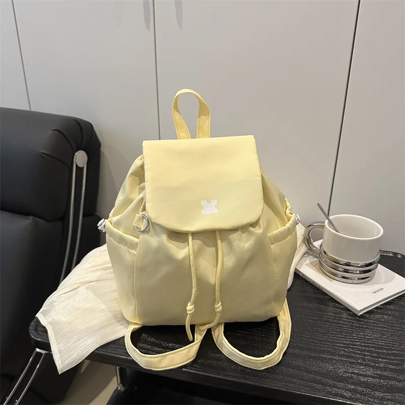 Simple and trendy new style backpack with large capacity waterproof design for women's commuting comfort backpack