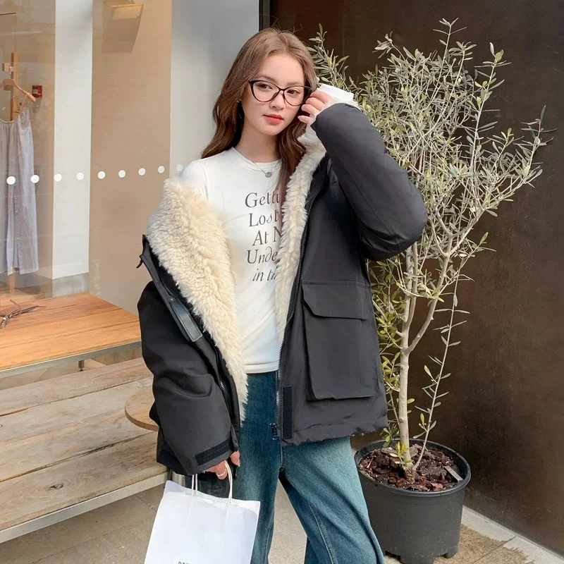 

2025 Women's Winter Lambswool Parkas Windproof Warm Coats Oversize Loose Fleece Cotton-padded Jacket Lady Streetwear Outerwear