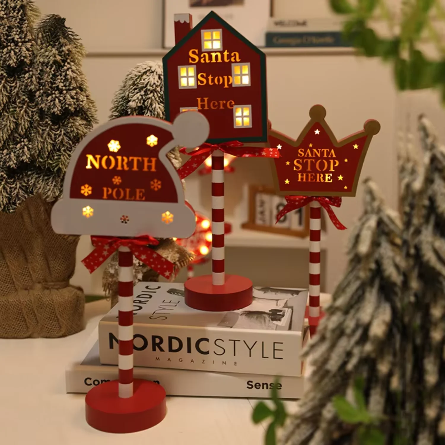 Retro Metal Street Sign Vintage Reusable Christmas Street Sign Festive Led Lamp with Santa Stop Here North Pole Letter Xmas