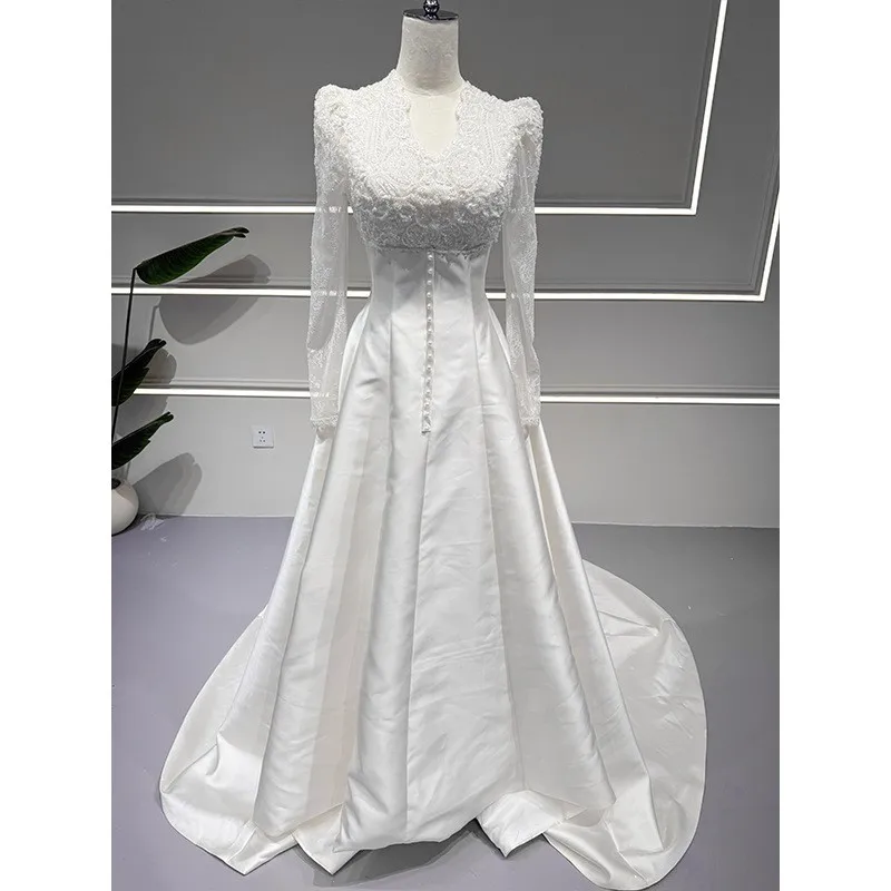 

A new light gauze main yarn style lace and simple dress