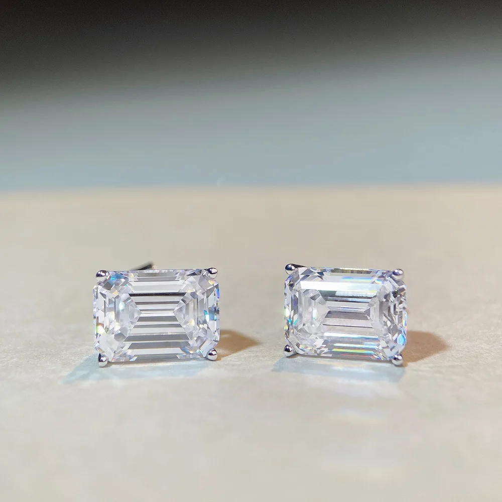 

PT950 Platinum Ear Studs for Women - Emerald Cut Square Ice Candy Earrings